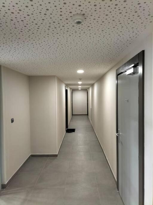 Appartement F2 De Haut Standing En Hypercentre Avec Jardin Prive A 270 M De La Gare De Mantes ! Exteriér fotografie